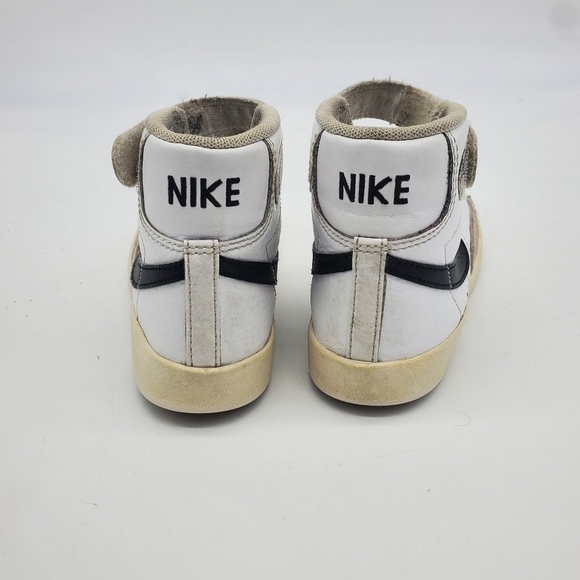 Nike BLAZER MID' 77 Sneakers Youth Kid's Sz 13.5C White Black Shoes DA4086-102 - Picture 4 of 11